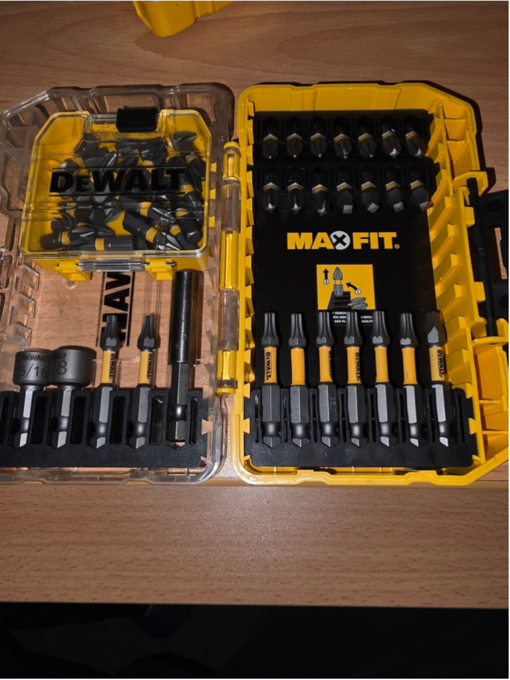 DEWALT MAXFIT 52pc Impact Driver Bit Set ToughCase PH2 T25 Torx Square NEW